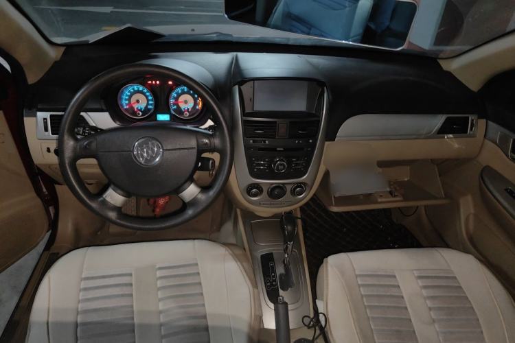 Used Buick Excelle 2013 1.5L Automatic Classic Model Center Console