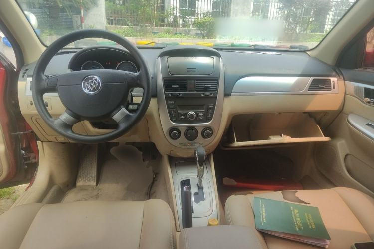Used Buick Excelle 2013 1.5L Automatic Classic Model Center Console