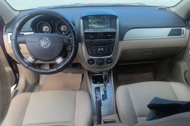 Used Buick Excelle 2013 1.5L Automatic Classic Model Center Console