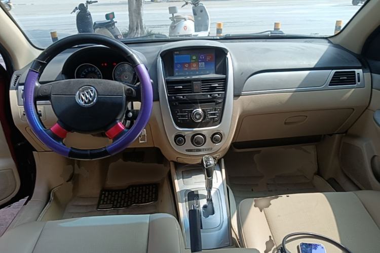 Used Buick Excelle 2013 1.5L Automatic Classic Model Center Console