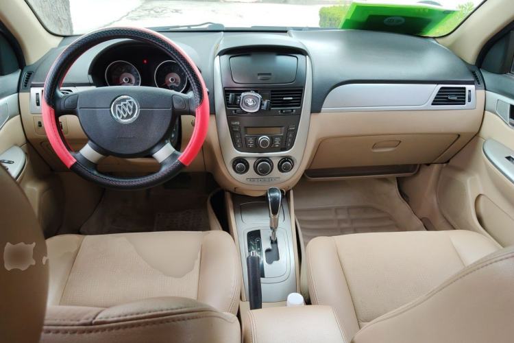 Used Buick Excelle 2013 1.5L Automatic Classic Model Center Console