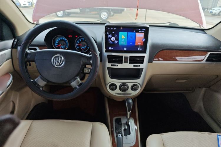 Used Buick Excelle 2013 1.5L Automatic Luxury Model Center Console