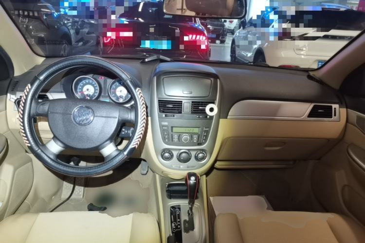 Used Buick Excelle 2013 1.5L Automatic Classic Model Center Console