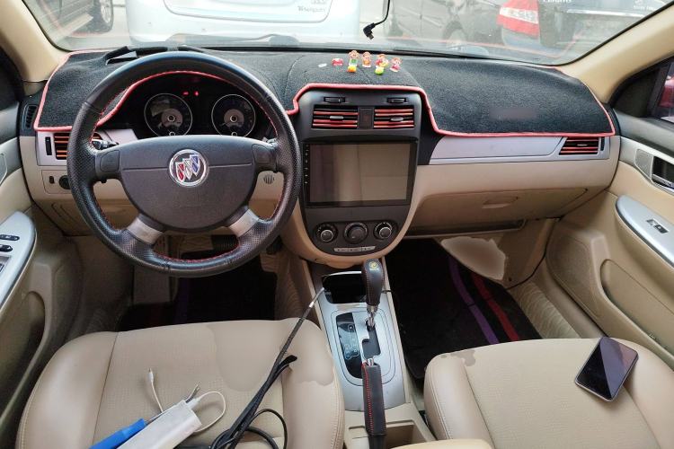 Used Buick Excelle 2013 1.5L Automatic Classic Model Center Console