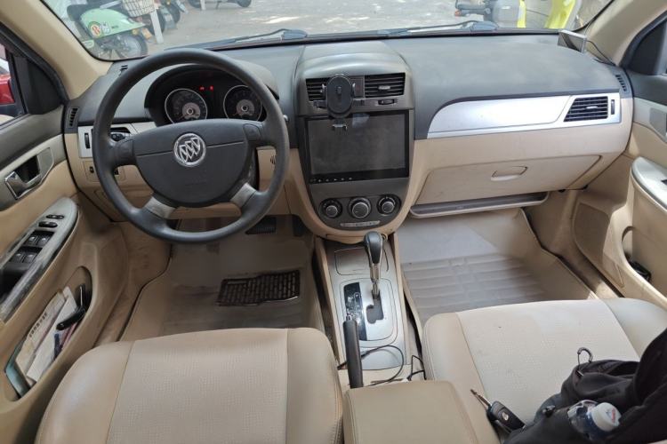 Used Buick Excelle 2013 1.5L Automatic Classic Model Center Console