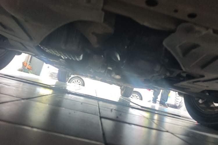 Used Buick Excelle 2013 1.5L Automatic Luxury Model Chassis Front