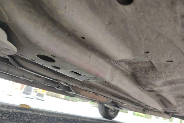 Used Buick Excelle 2013 1.5L Manual Classic Model Chassis Front Left