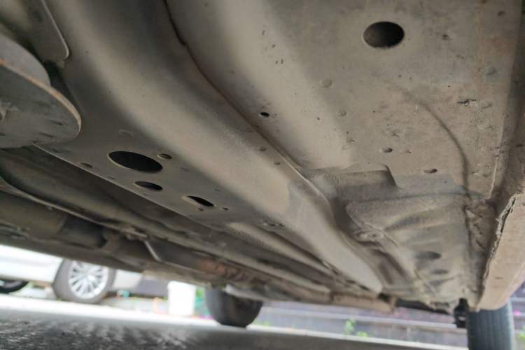 Used Buick Excelle 2013 1.5L Manual Classic Model Chassis Front Left