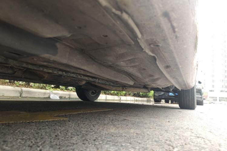 Used Buick Excelle 2013 1.5L Automatic Classic Model Chassis Front Left