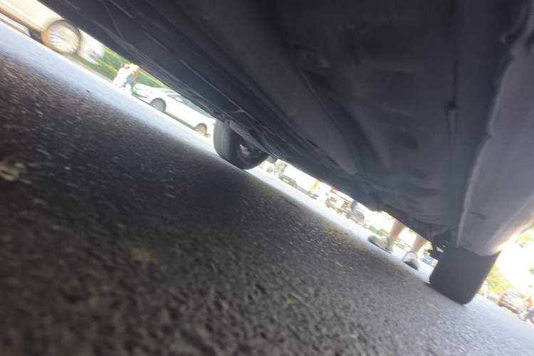Used Buick Excelle 2013 1.5L Automatic Classic Model Chassis Front Left