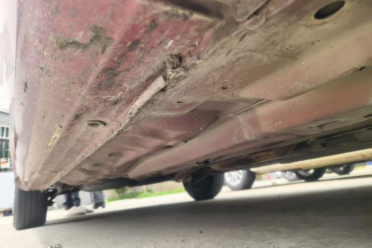 Used Buick Excelle 2013 1.5L Automatic Classic Model Chassis Front Right