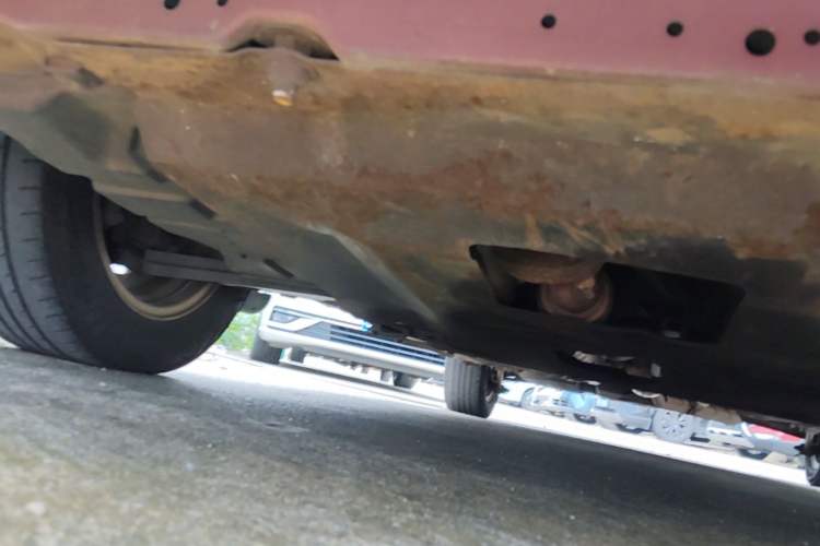 Used Buick Excelle 2013 1.5L Automatic Classic Model Chassis Front Right