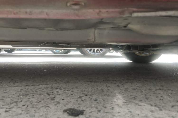 Used Buick Excelle 2013 1.5L Automatic Classic Model Chassis Front Right