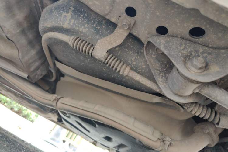 Used Buick Excelle 2013 1.5L Manual Classic Model Chassis Rear Left