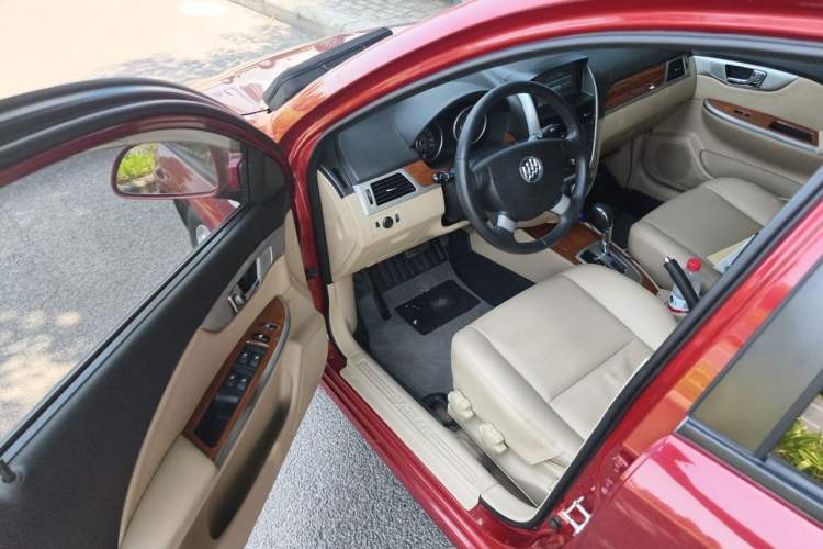 Used Buick Excelle 2013 1.5L Automatic Luxury Model Driver Seat