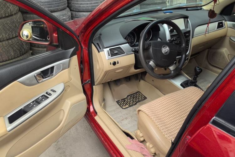 Used Buick Excelle 2013 1.5L Manual Classic Model Driver Seat
