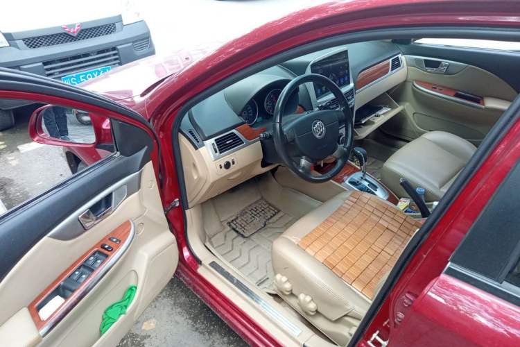 Used Buick Excelle 2013 1.5L Automatic Luxury Model Driver Seat