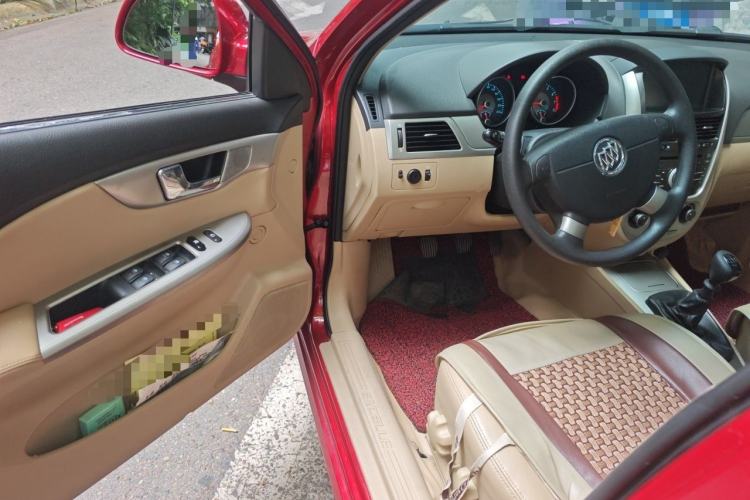 Used Buick Excelle 2013 1.5L Manual Classic Model Driver Seat