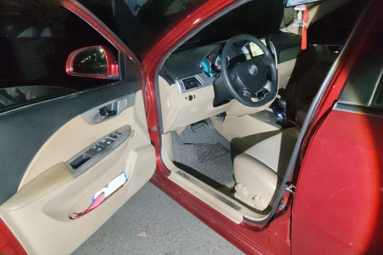 Used Buick Excelle 2013 1.5L Automatic Classic Model Driver Seat