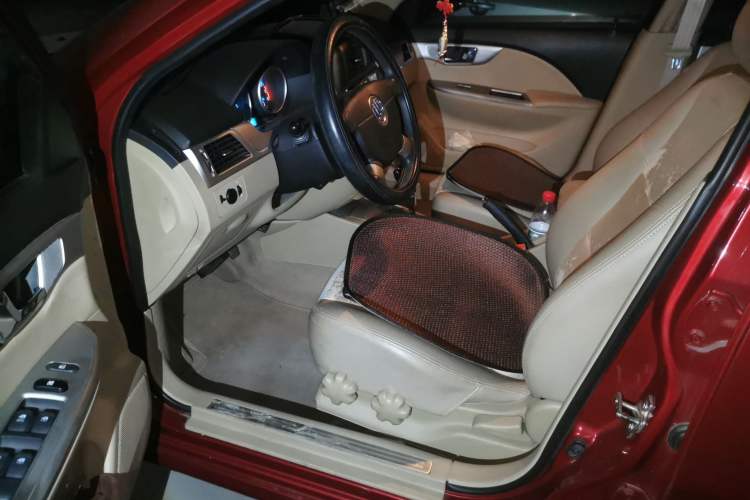 Used Buick Excelle 2013 1.5L Automatic Classic Model Driver Seat