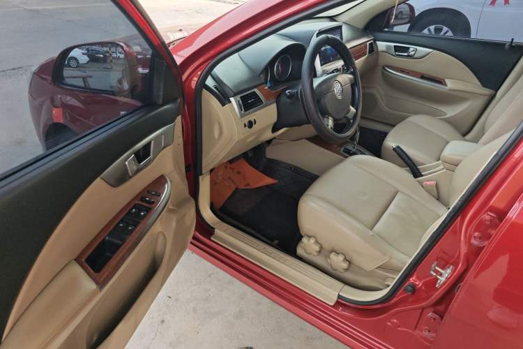 Used Buick Excelle 2013 1.5L Automatic Luxury Model Driver Seat