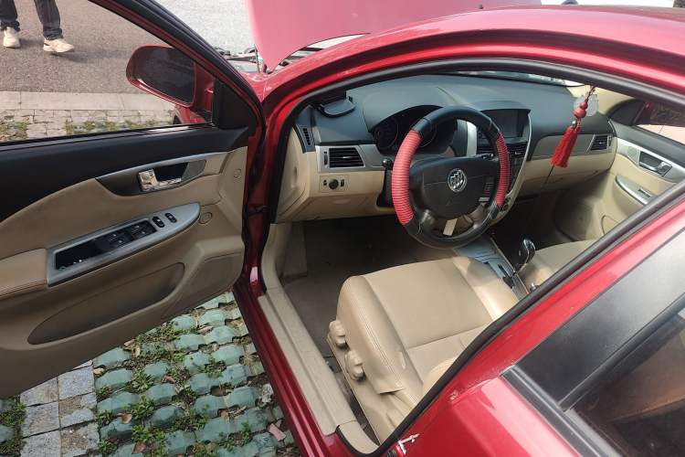 Used Buick Excelle 2013 1.5L Automatic Classic Model Driver Seat