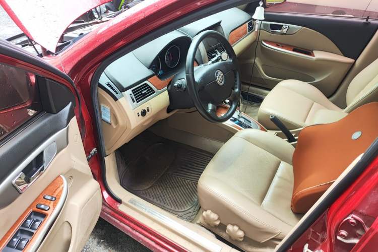 Used Buick Excelle 2013 1.5L Automatic Luxury Model Driver Seat
