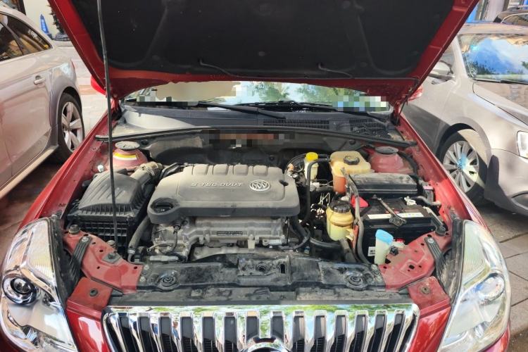 Used Buick Excelle 2013 1.5L Automatic Classic Model Engine Bay