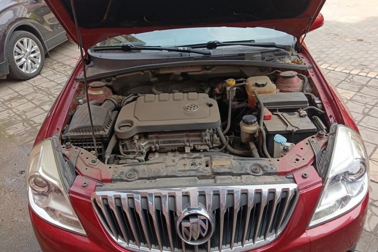 Used Buick Excelle 2013 1.5L Automatic Classic Model Engine Bay