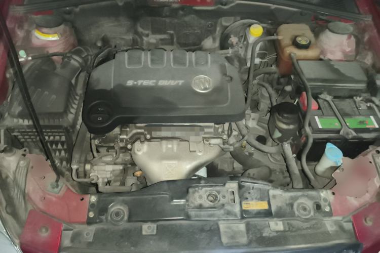Used Buick Excelle 2013 1.5L Automatic Classic Model Engine Bay