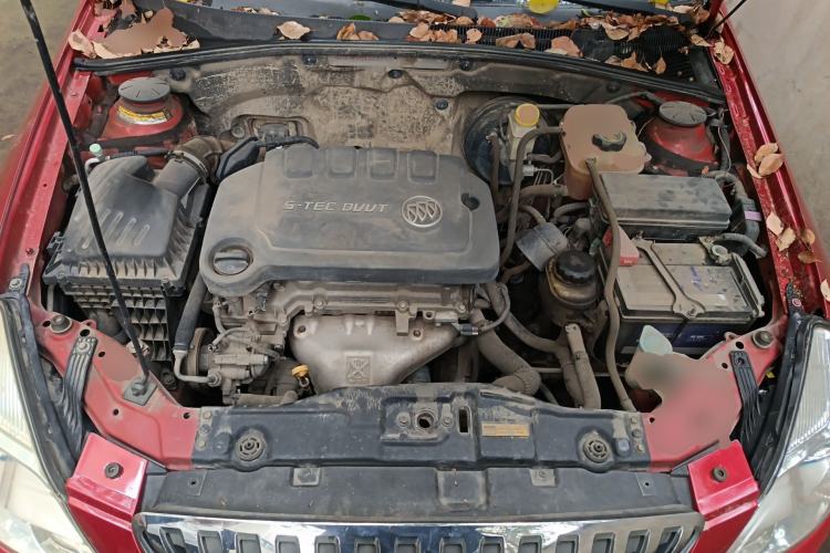 Used Buick Excelle 2013 1.5L Manual Classic Model Engine Bay