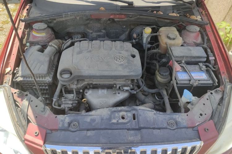 Used Buick Excelle 2013 1.5L Automatic Classic Model Engine Bay