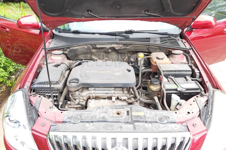 Used Buick Excelle 2013 1.5L Automatic Classic Model Engine Bay