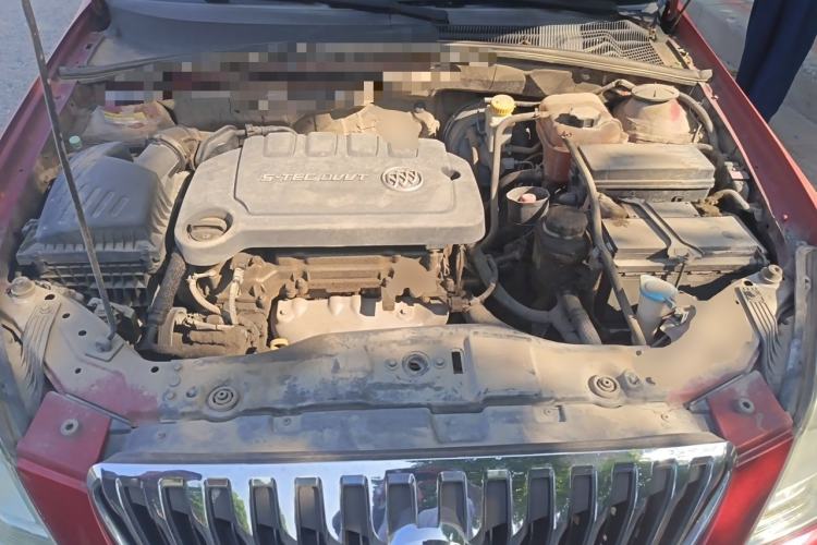 Used Buick Excelle 2013 1.5L Manual Classic Model Engine Bay