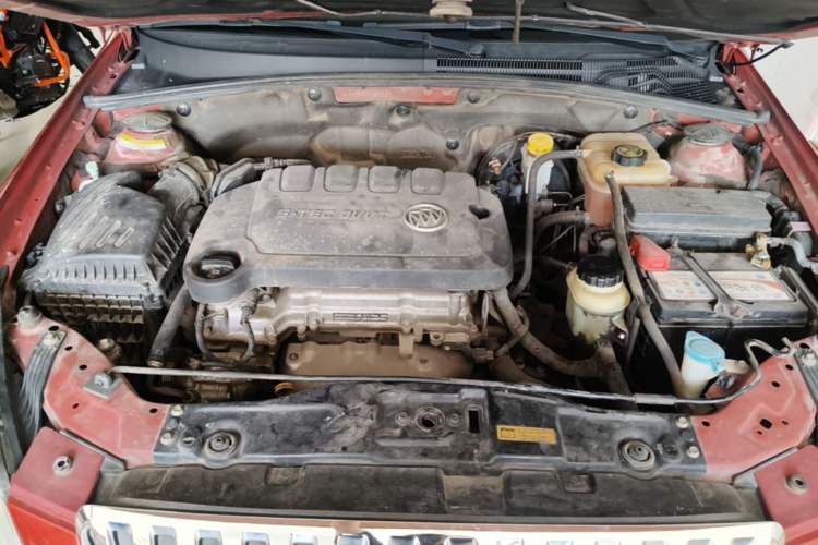 Used Buick Excelle 2013 1.5L Automatic Classic Model Engine Bay