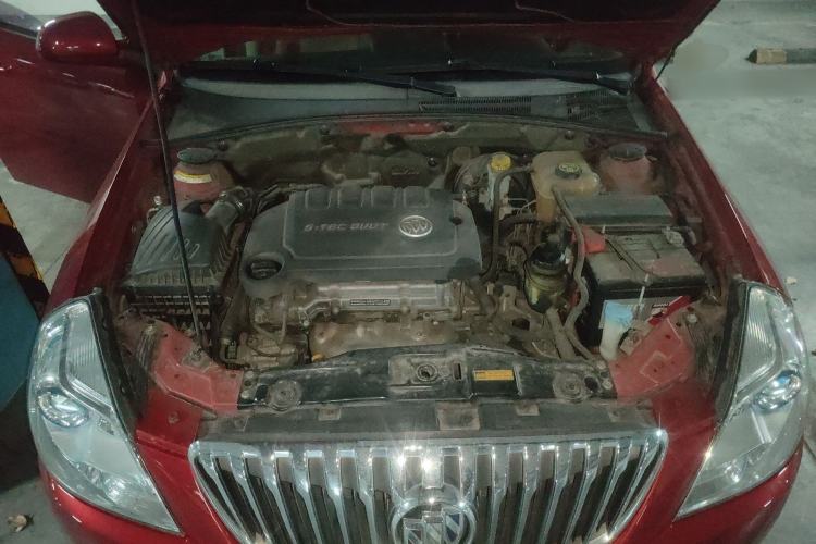 Used Buick Excelle 2013 1.5L Automatic Luxury Model Engine Bay