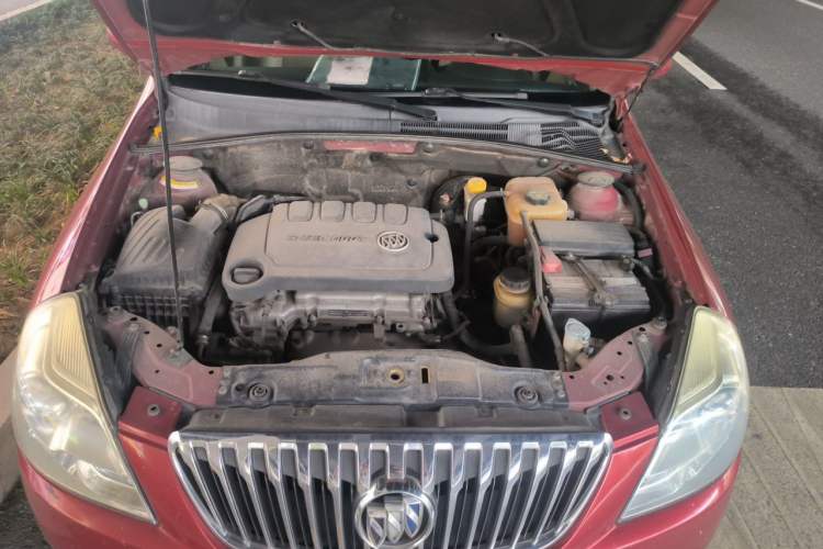 Used Buick Excelle 2013 1.5L Automatic Luxury Model Engine Bay
