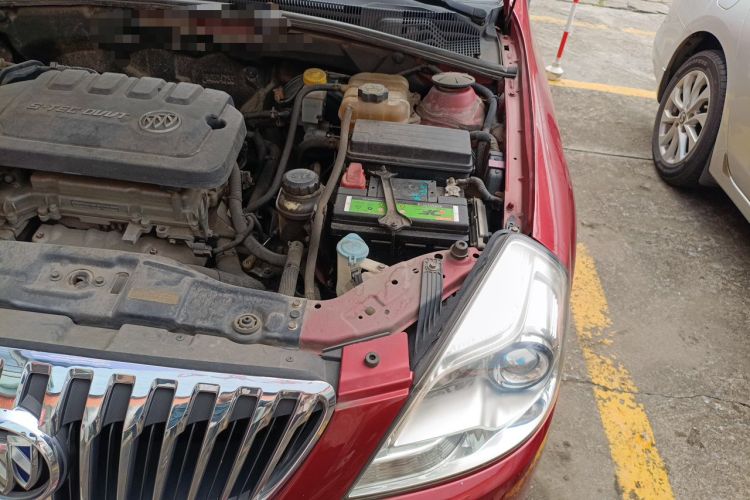 Used Buick Excelle 2013 1.5L Automatic Classic Model Engine Bay Left