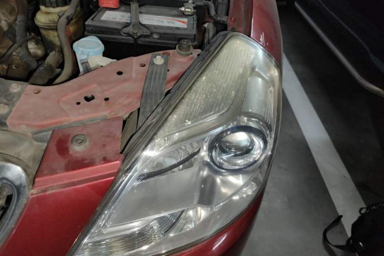 Used Buick Excelle 2013 1.5L Automatic Classic Model Engine Bay Left