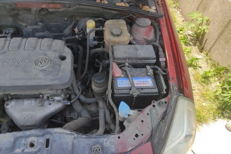 Used Buick Excelle 2013 1.5L Automatic Classic Model Engine Bay Left