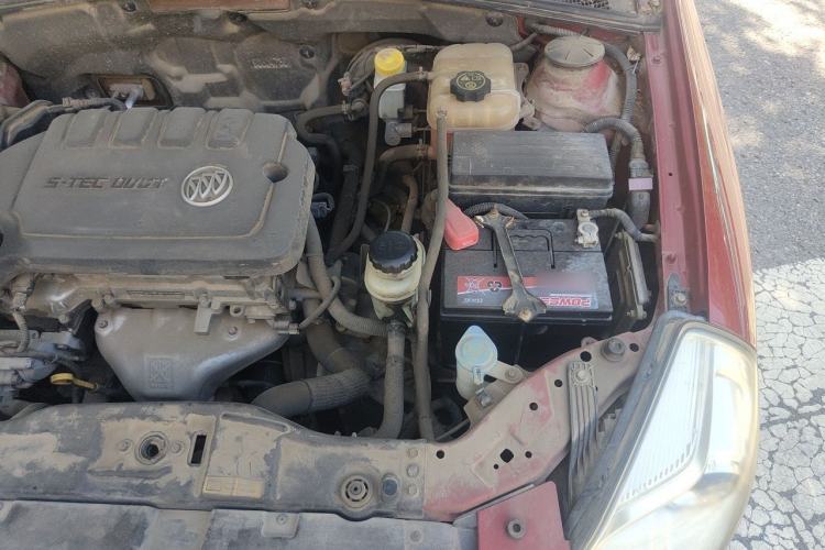 Used Buick Excelle 2013 1.5L Automatic Classic Model Engine Bay Left