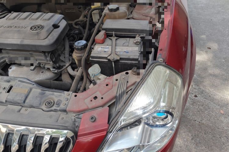 Used Buick Excelle 2013 1.5L Automatic Classic Model Engine Bay Left