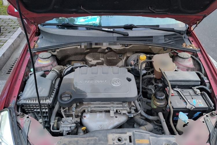 Used Buick Excelle 2013 1.5L Automatic Classic Model Engine Bay