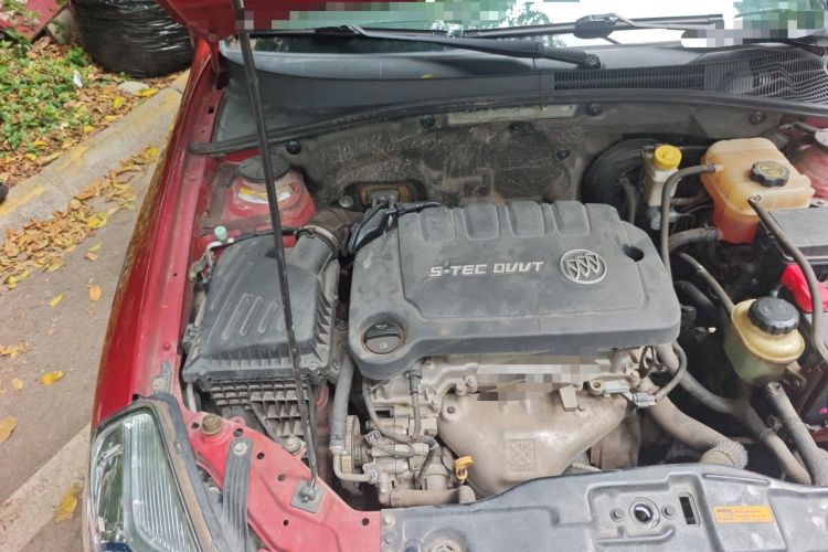 Used Buick Excelle 2013 1.5L Manual Classic Model Engine Bay Right