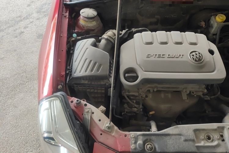 Used Buick Excelle 2013 1.5L Automatic Classic Model Engine Bay Right