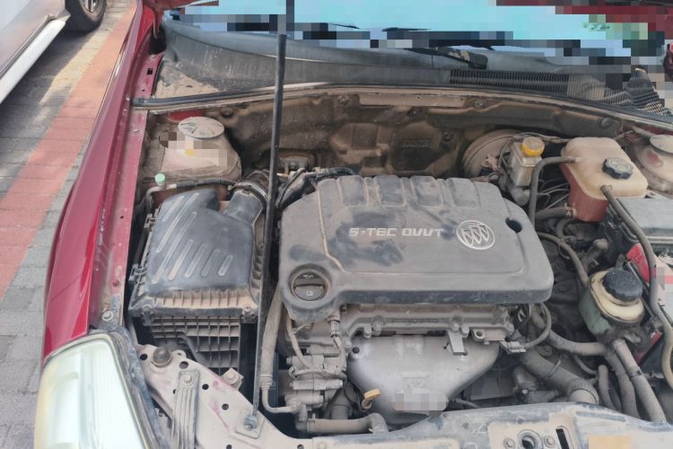 Used Buick Excelle 2013 1.5L Automatic Classic Model Engine Bay Right