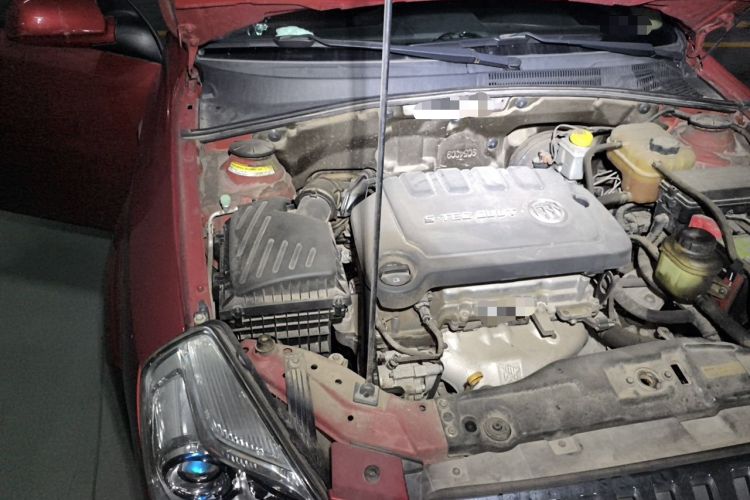 Used Buick Excelle 2013 1.5L Automatic Classic Model Engine Bay Right