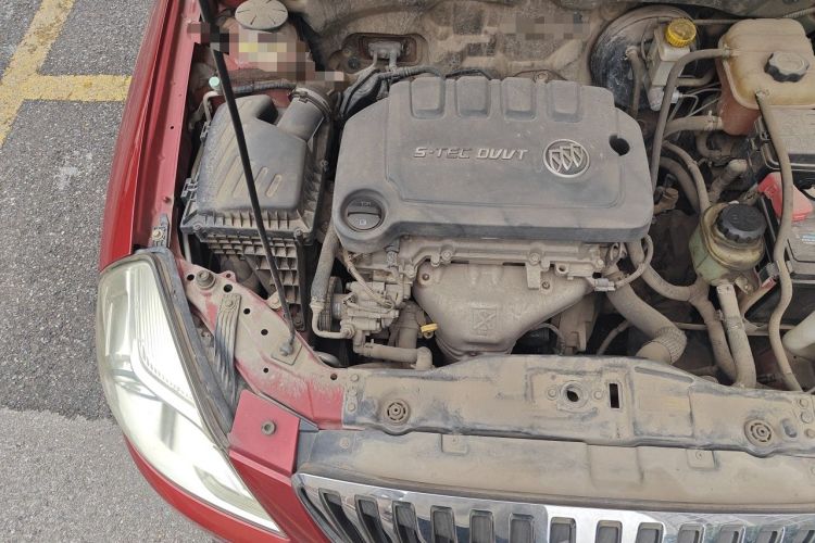 Used Buick Excelle 2013 1.5L Manual Luxury Model Engine Bay Right