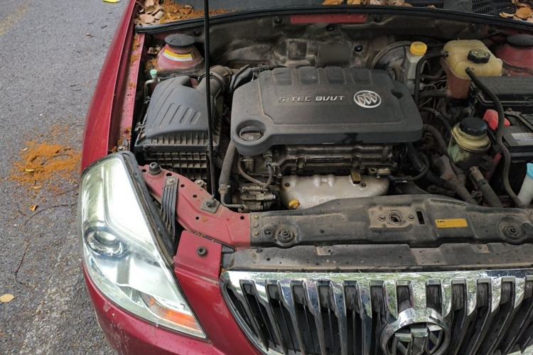 Used Buick Excelle 2013 1.5L Manual Classic Model Engine Bay Right