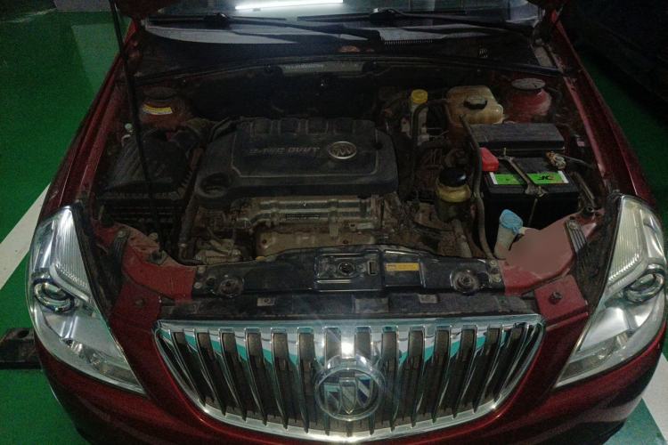 Used Buick Excelle 2013 1.5L Automatic Classic Model Engine Bay